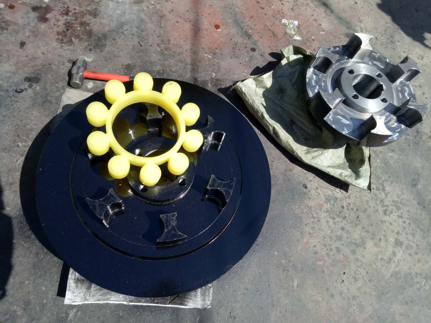 MLPK型帶制動盤梅花形彈性聯(lián)軸器 MLPK型帶制動盤梅花形彈性聯(lián)軸器