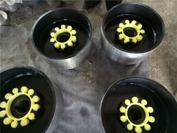 LMZ-I型分體式制動輪梅花彈性聯(lián)軸器 LMZ-I型分體式制動輪梅花彈性聯(lián)軸器